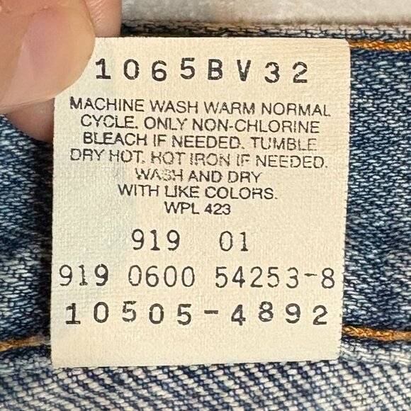 Vintage Levi's 505 Straight Leg jeans - Picture 4 of 5